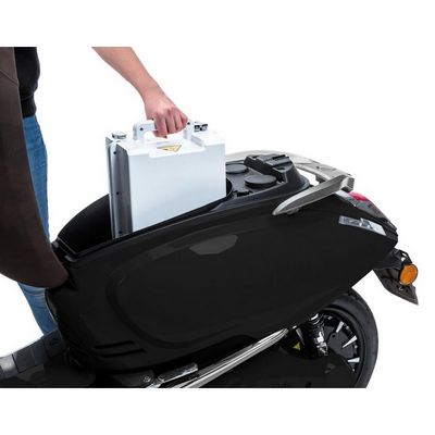 ZAP / E-Fun Pusa električni moped / skuter 2000W 48V 52Ah CATL                                                                                                                      1521