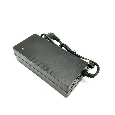 Punjač Li-ion 67,2V 2A, okrugli 3-pinski konektor (GX16), za električni romobil 1908