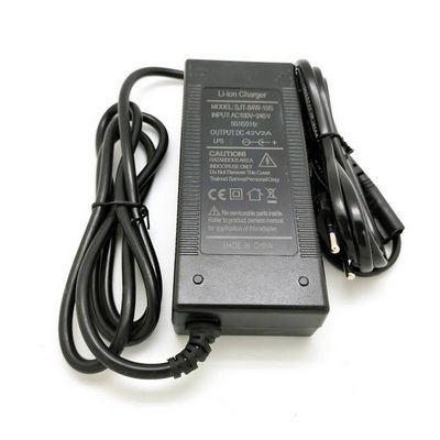 Punjač Li-ion 42V 2A, okrugli 3-pinski konektor, za električni romobil         1632