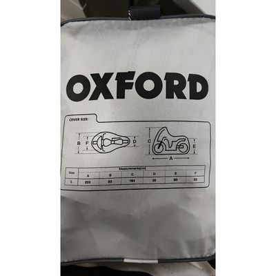 Oxford prekrivač za skutere s vizirom i kuferom            826