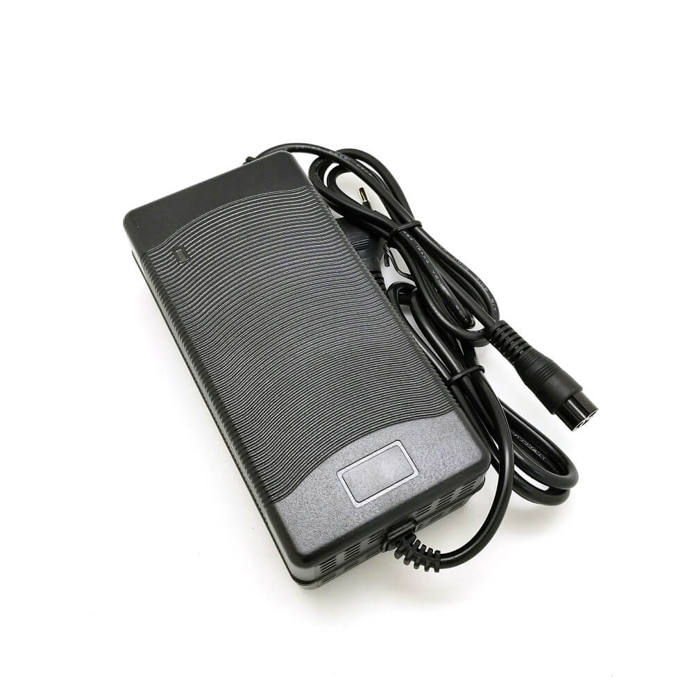 Punjač Li-ion 58.8V 2A, GX16-3 konektor, za električni romobil 658